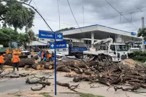 Hubo rfagas de 92 kilmetros por hora y se resintieron servicios en el Valle Central