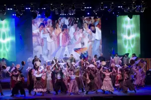 Poncho 2022: el jurado analiza ms de 300 propuestas para el Escenario Mayor