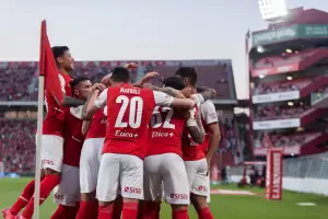 Independiente recibe en Avellaneda al Rosario Central de Carlos Tevez