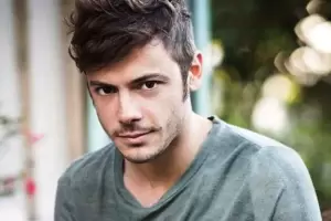 Toms Fonzi se cas tras estar 15 aos en pareja y tener dos hijos