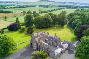 Los fastuosos y excntricos regalos que reciben los nominados al Oscar: Desde un terreno hasta una sesin de coaching