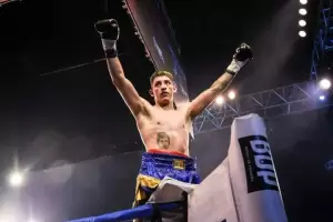 Pablo 'Pacman' Corzo derrot a Roger 'Dinamita' Guerrero en el Luna Park