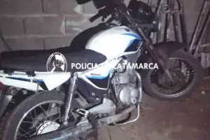 Recuperan una moto robada en la zona norte