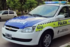 Una mujer qued detenida por golpear a su hijo de 9 aos en la puerta de un colegio