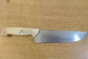 Amenaz� a su madre con una cuchilla y fue detenido