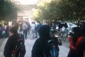 Nuevamente padres y alumnos tomaron la EPET N 4 en Andalgal