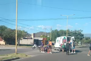 Siniestro vial en zona norte: dos hombres fueron trasladados al hospital