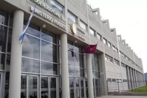 Invitaba a dos hermanos para jugar en la play y abusaba de ellos: Fue condenado a cinco aos de prisin