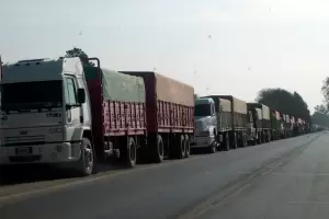 Gasoil: transportistas preparan una medida de fuerza