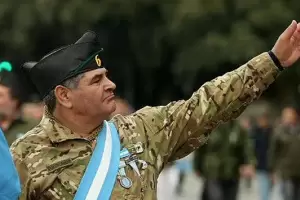 La historia del soldado que les salv la vida a 120 compaeros durante la Guerra de Malvinas