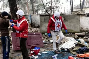 Tropas rusas liberaron a un equipo de la Cruz Roja detenido cerca de Mariupol