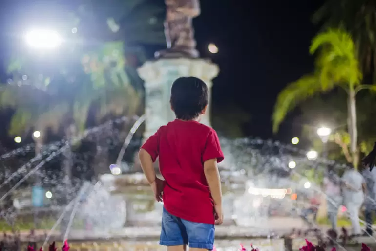 plaza 25 de agosto 8