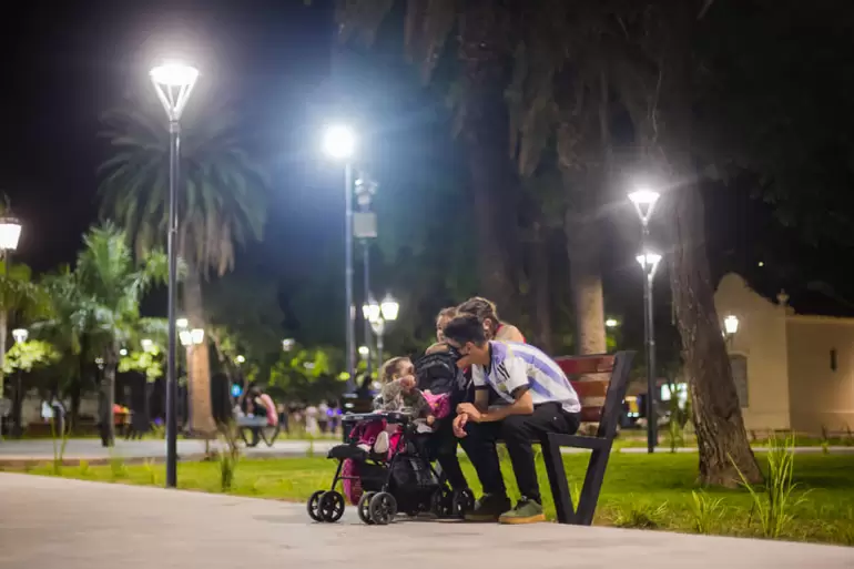 plaza 25 de agosto 8