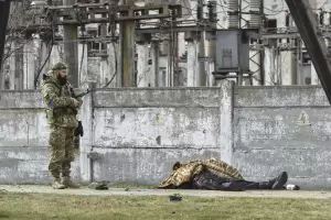 Putin anuncia una nueva fase en sus operaciones y lanza decenas de ataques sobre el este ucraniano