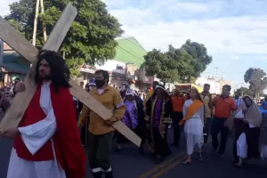 Una multitud asisti al inicio de la Semana Santa, tras dos aos sin presencialidad