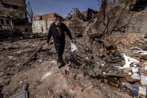 El grito: Francisco, salva a la gente atrapada en Maripol