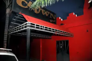 Dos mujeres fueron detenidas por robo en un boliche