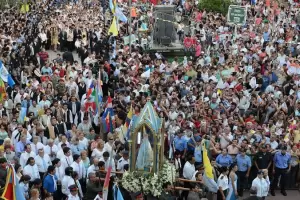 La Procesin de la Virgen vuelve a ser desde la plaza El Maestro hasta la Catedral