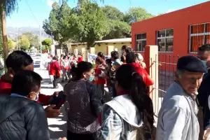 Docentes municipales santamarianos fueron recibidos por los concejales, pero seguirn de paro