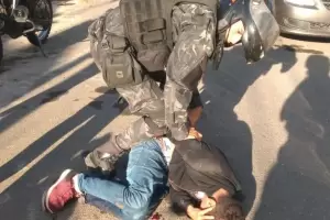 Delincuente armado atac a un vecino cuando lo detuvo para entregarlo a la polica