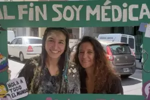 Es m�dica y en la cl�nica le prohibieron atender a un hombre sin obra social: lo cur� y renunci�