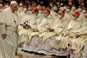 En la Vigilia de Pascua, Francisco pidi� "gestos de paz"