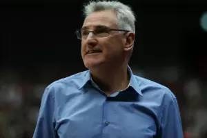 Julio Lamas anunci su retiro como entrenador profesional de bsquet