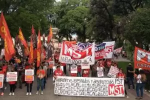 MTS y organizaciones sociales adhieren a la marcha nacional