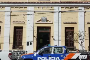 Un delincuente que abus y rob a una joven qued en libertad por un error judicial