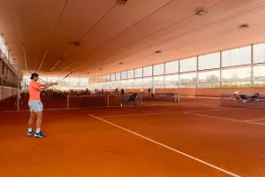 Rafael Nadal retom los entrenamientos despus de su lesin en la costilla y apunta a Roland Garros