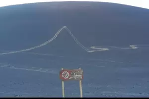 Con cuatriciclos, turistas causaron daos permanentes en el Volcn Blanco