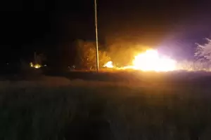 Incendio de pastizales en la Ruta Nacional N38