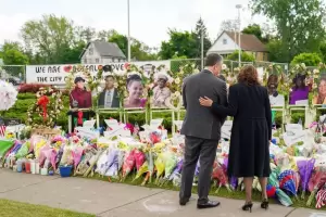 La vicepresidente de EE. UU. pidi la prohibicin de las armas de asalto a civiles