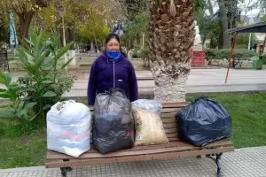"Es una lstima vivir as pero ya la gente me est ayudando", dijo la madre que vive en un rancho con sus hijas
