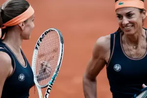 Sabatini y Dulko tuvieron un espectacular debut en el torneo de Leyendas de Roland Garros