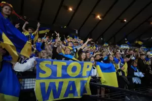 Ucrania le gan a Escocia 3-1 y qued a un paso de Qatar