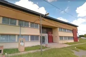 Unos maestros reclamaron por el fr�o en las escuelas y les respondieron que "el cuerpo irradia calor"