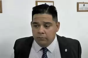 Un exconcejal  fue acusado por  abuso a dos nias