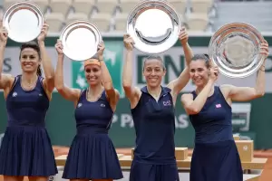 Sabatini y Dulko perdieron la final del torneo de Leyendas de Roland Garros