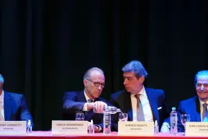 Otros dos rechazos se suman en contra de la propuesta de ampliarla la Corte