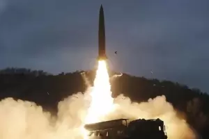 Corea del Norte dispara misiles en plena tensin por la ayuda armamentstica a Rusia