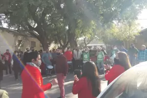 Se endurece la protesta en el Ministerio de la Vivienda: apuran la respuesta de Jalil por los adicionales