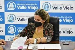 Otro integrante del gabinete de Zenteno renunci "por diferencias de criterios"