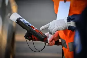 Tras un siniestro vial, secuestran una motocicleta por alcoholemia positiva
