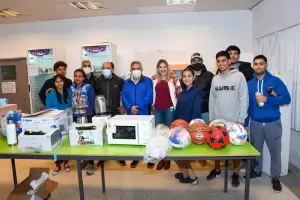 La Residencia Universitaria Provincial recibi insumos y electrodomsticos