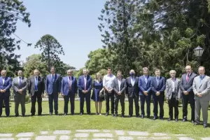 Ral Jalil junto a otros mandatarios provinciales lanzaron la Liga de Gobernadores