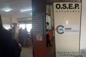 Varados en Crdoba: afiliados menores de edad de OSEP durmieron en la Terminal