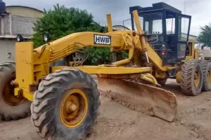 Tragedia en Chaco: Inflaba la rueda de un tractor, el neum�tico le explot� en la cara y muri�