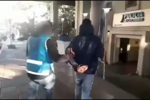 El lder de una banda dedicada a la explotacin sexual cay luego de que su hermana lo entregara