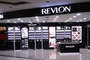 Revlon, en bancarrota, podra quedar en manos del hombre ms rico de Asia